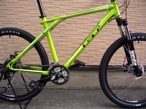 お取引終了】マウンテンバイク GT Avalanche3.0 前後ディスクブレーキ